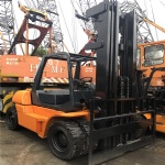 TOYOTA 7 TONS FORKLIFT