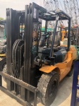 TOYOTA 5 TONS FORKLIFT