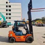 TOYOTA 3 TON LPG FORKLIFT