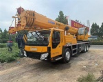 XCMG 30 TON TRUCK CRANE